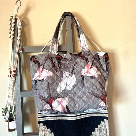 Fabletics quilted tote bag - Picture 3 of 4
